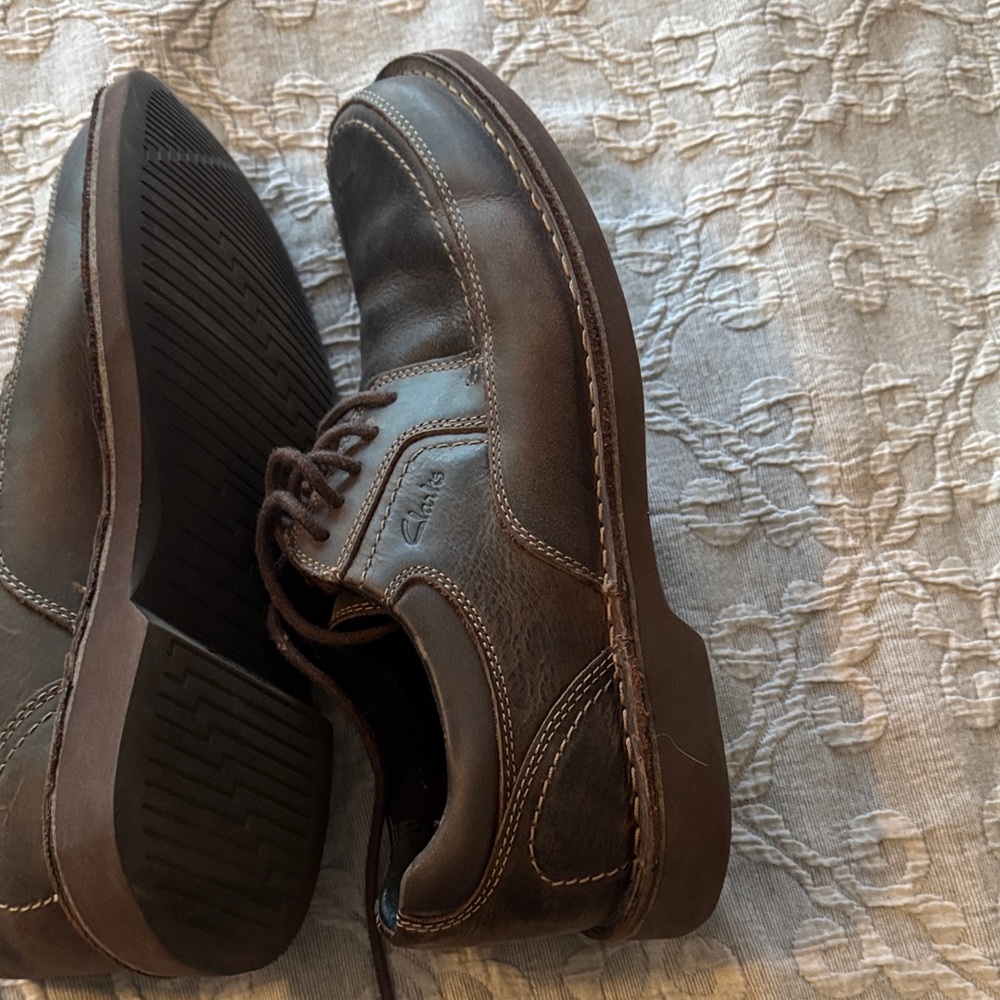 Clarks Brown Leather Oxford Shoes with Stitched Welt